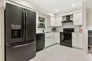 321 Fairington Dr, Summerville, SC 29485 - Photo 7