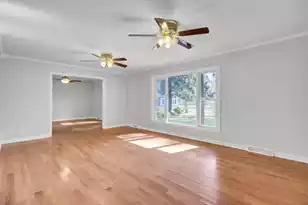 139 Pecan Dr, Summerville, SC 29483 - Photo 5