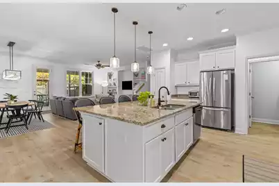 2061 Kings Gate Lane, Mount Pleasant, SC 29466 - Photo 9