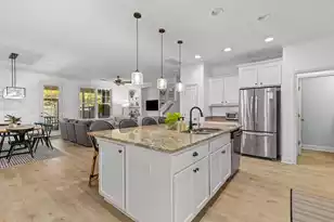 2061 Kings Gate Ln, Mount Pleasant, SC 29466 - Photo 9