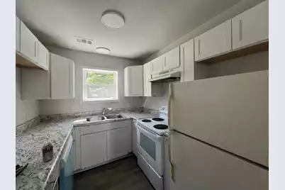 342 Dorchester Manor Boulevard #B, North Charleston, SC 29420 - Photo 3