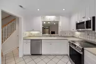 321 Lapwing Ln, Mount Pleasant, SC 29464 - Photo 5