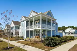 670 Blueway Ave, Summerville, SC 29486 - Photo 1