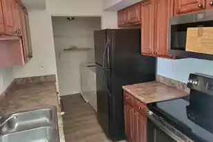 1481 Center St, Mount Pleasant, SC 29464 - Photo 5