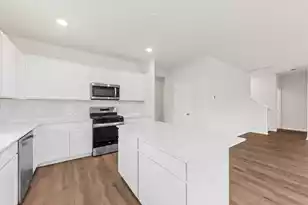 777 Meadowbrook Ln, Summerville, SC 29486 - Photo 5