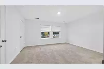 4633 Forest Hills Drive #1404, North Charleston, SC 29418 - Photo 11