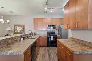 805 Marymont Ln E, Charleston, SC 29414 - Photo 11