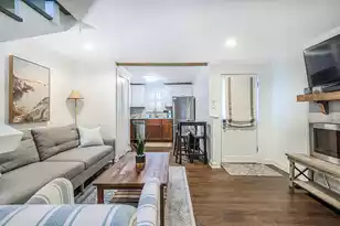 425 King St, Mount Pleasant, SC 29464 - Photo 11
