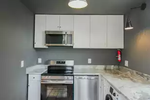 419 Whilden St, Mount Pleasant, SC 29464 - Photo 5