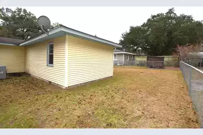 220 Fender Street, Walterboro, SC 29488 - Photo 27