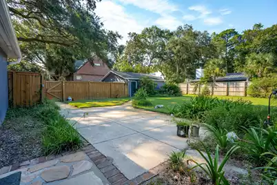 1409 Barbara Street, Mount Pleasant, SC 29464 - Photo 5