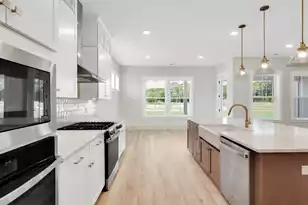 303 Sunkissed Wy, Summerville, SC 29486 - Photo 5