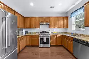 1301 Merchant Ct, Mount Pleasant, SC 29466 - Photo 17