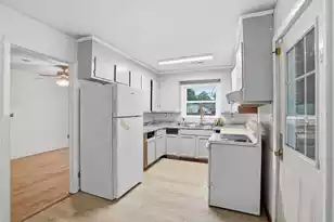 7031 Midland Dr, North Charleston, SC 29406 - Photo 3