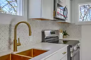 10 Humphrey Ct, Charleston, SC 29403 - Photo 19