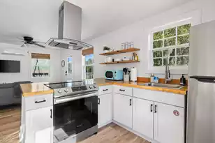 4995 Chateau Ave #A/B, North Charleston, SC 29405 - Photo 9