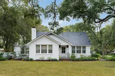 1334 Fairmont Avenue, Mount Pleasant, SC 29464 - Photo 1