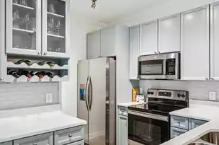 702 Marymont Ln E, Charleston, SC 29414 - Photo 11