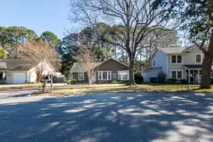 1493 Crossing Ln E, Mount Pleasant, SC 29466 - Photo 5