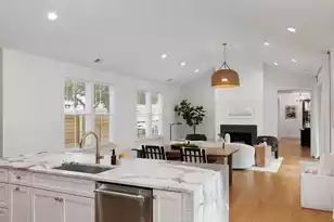 916 Kincade Dr, Mount Pleasant, SC 29464 - Photo 9