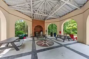 1301 Basildon Rd, Mount Pleasant, SC 29466 - Photo 13