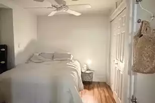 65 Vanderhorst St, Charleston, SC 29403 - Photo 15