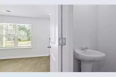 913 Long Bluff Road, Summerville, SC 29486 - Photo 9