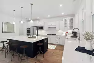 2304 Minifarm Wy, Mount Pleasant, SC 29466 - Photo 9