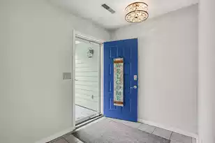 1131 Daffodil Ln, Mount Pleasant, SC 29464 - Photo 5