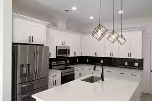 1915 Kerry St, North Charleston, SC 29406 - Photo 9