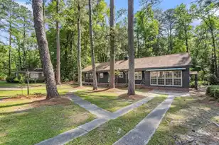 205 Woodlawn St, Walterboro, SC 29488 - Photo 27