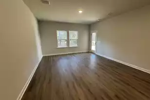 946 Dusk Dr, Summerville, SC 29486 - Photo 5