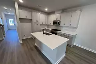 946 Dusk Dr, Summerville, SC 29486 - Photo 11