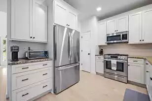 1676 Jorrington St, Mount Pleasant, SC 29466 - Photo 7