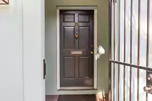 12 Elliott St, Charleston, SC 29401 - Photo 35