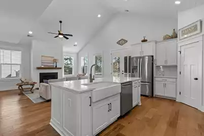 1131 Oak Bluff Avenue, Charleston, SC 29492 - Photo 11