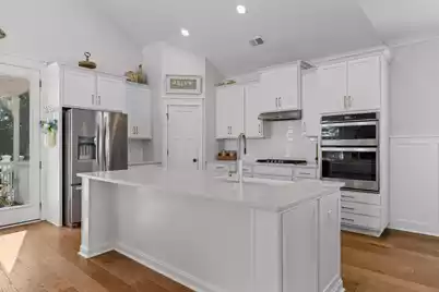 1131 Oak Bluff Avenue, Charleston, SC 29492 - Photo 9