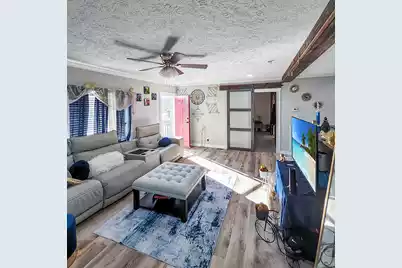 1105 Peacock Street, Manning, SC 29102 - Photo 5