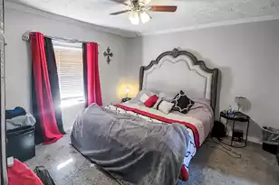 1105 Peacock St, Manning, SC 29102 - Photo 9