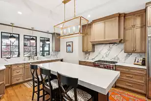 22 Limehouse St, Charleston, SC 29401 - Photo 7