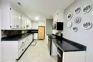 1532 Robinhood Dr W, Charleston, SC 29407 - Photo 7