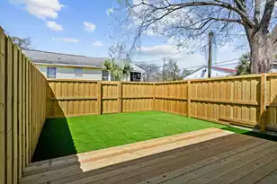 36 Isabella St, Charleston, SC 29403 - Photo 15