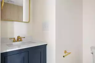 36 Isabella St, Charleston, SC 29403 - Photo 11