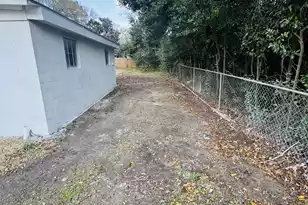 813 W 1st N St, Summerville, SC 29483 - Photo 69