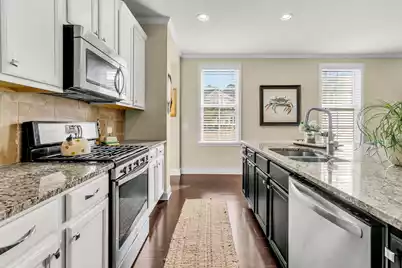 2569 Kings Gate Lane, Mount Pleasant, SC 29466 - Photo 11