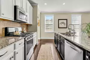 2569 Kings Gate Ln, Mount Pleasant, SC 29466 - Photo 11