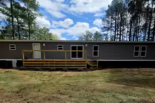 1652 Ashland Rd, Hartsville, SC 29550 - Photo 3