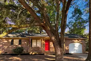 121 English Rd, Summerville, SC 29483 - Photo 3