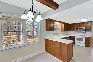 321 Shaftesbury Ln, Summerville, SC 29485 - Photo 11