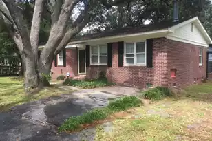 107 Circle Dr, Summerville, SC 29485 - Photo 3